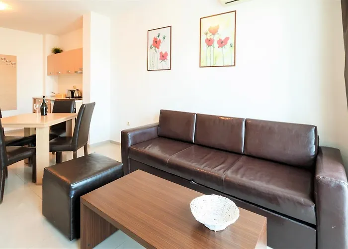 Seaside Garden With 2 Bedroom For Up To 5 Pax 公寓 阳光海滩