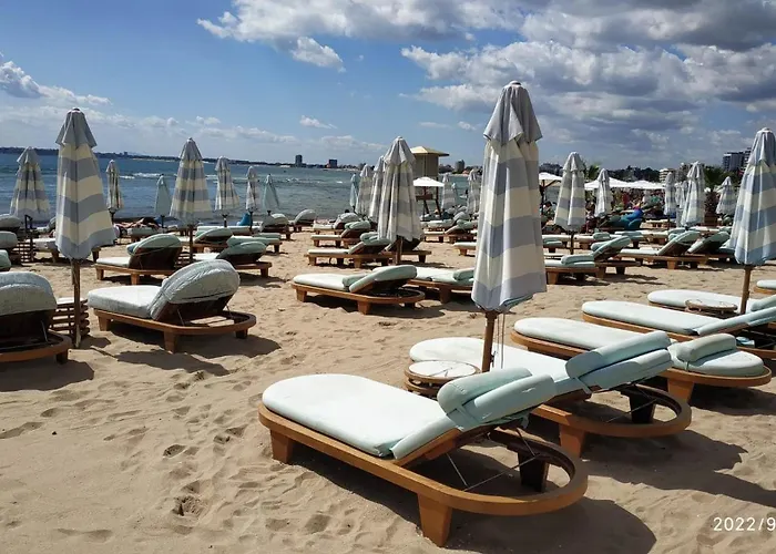 Seaside Garden With 2 Bedroom For Up To 5 Pax * 阳光海滩